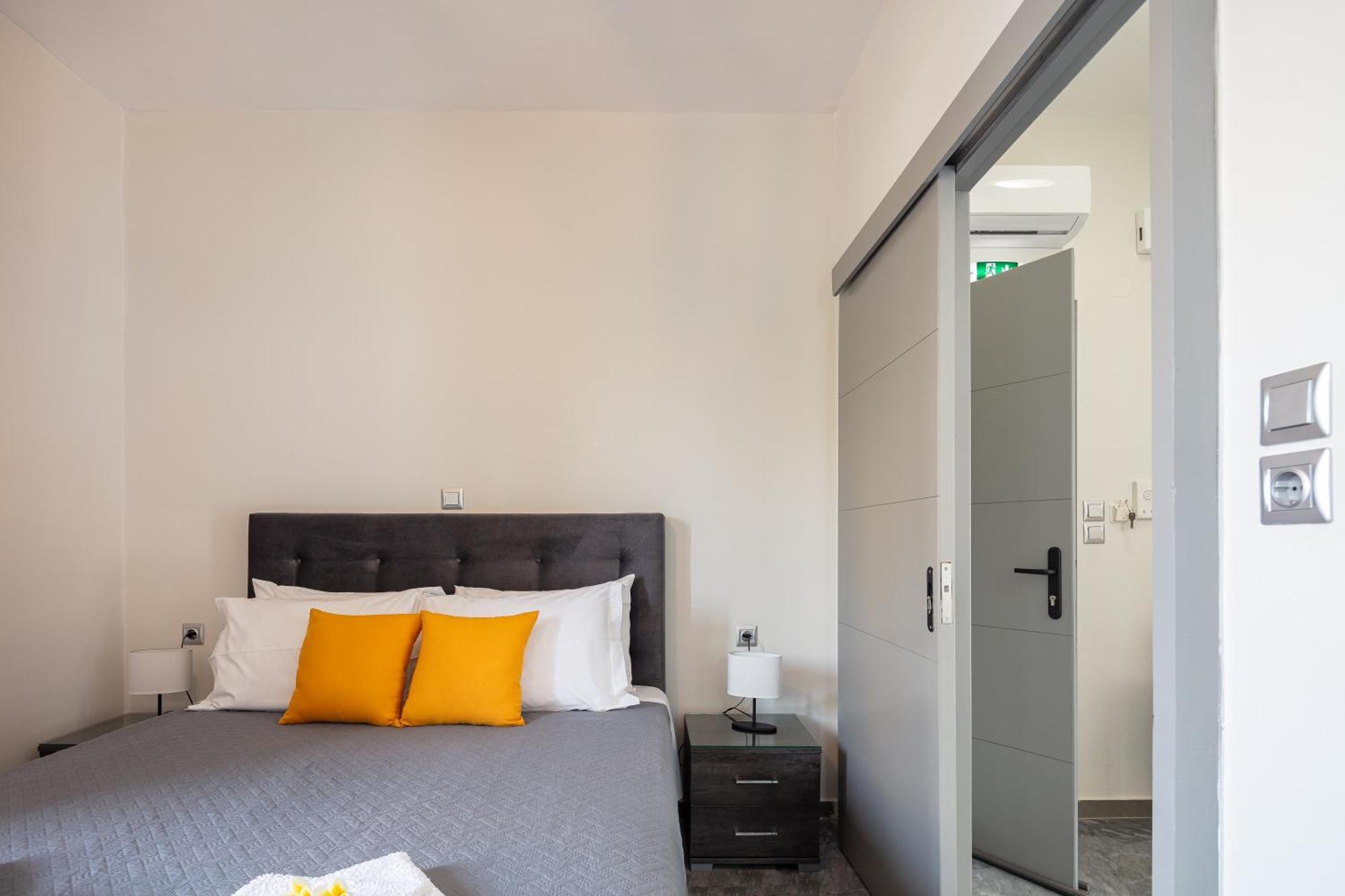 Nick And Helen Apartment Perivolia  Exterior foto